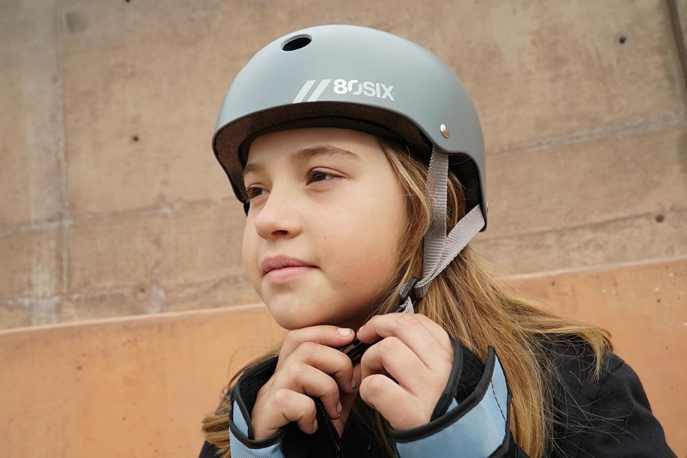 80Six adjustable chin strap side-release buckle for quick secure fastening.