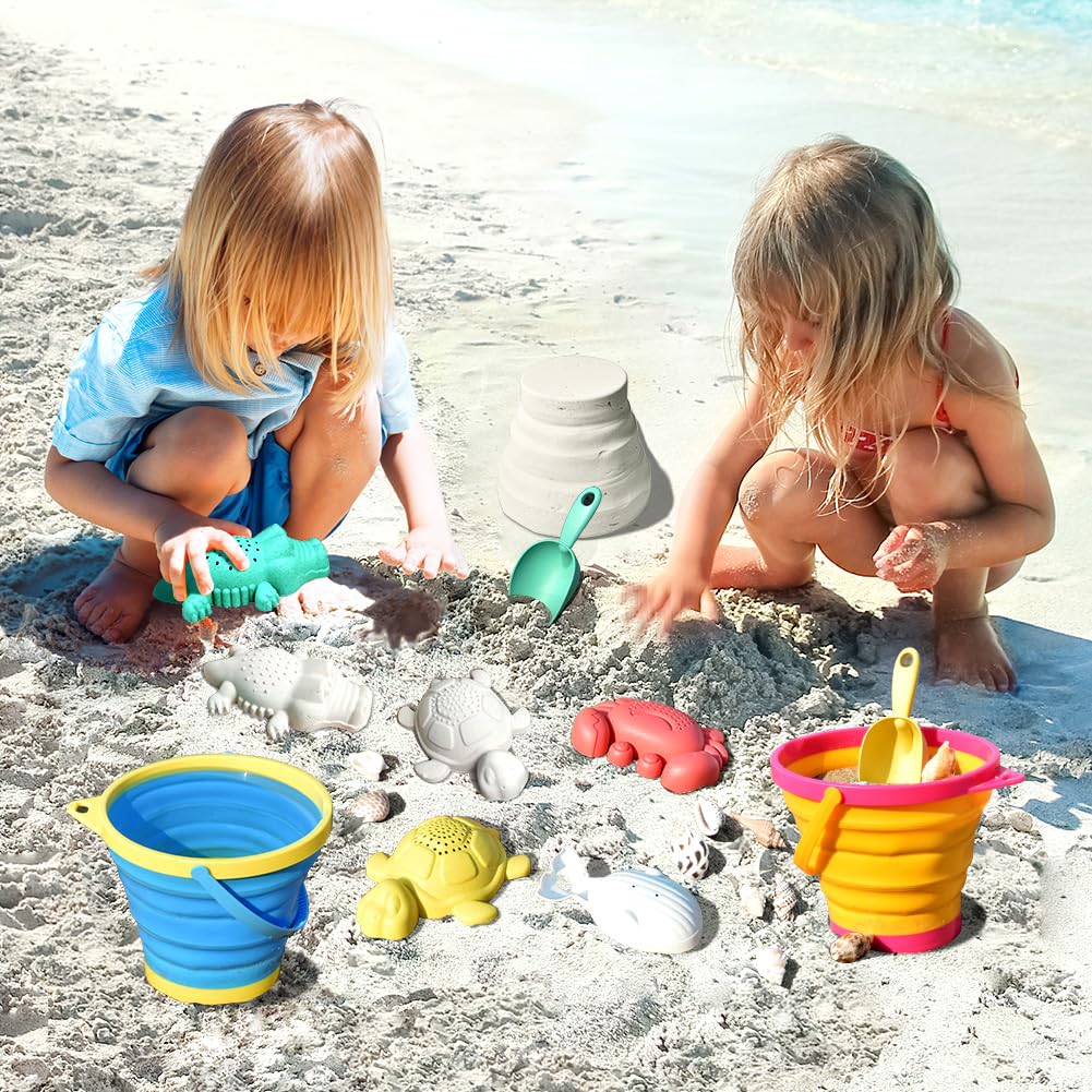 Aclarastra animal-molds-sand inspire creative creatures and tactile play.
