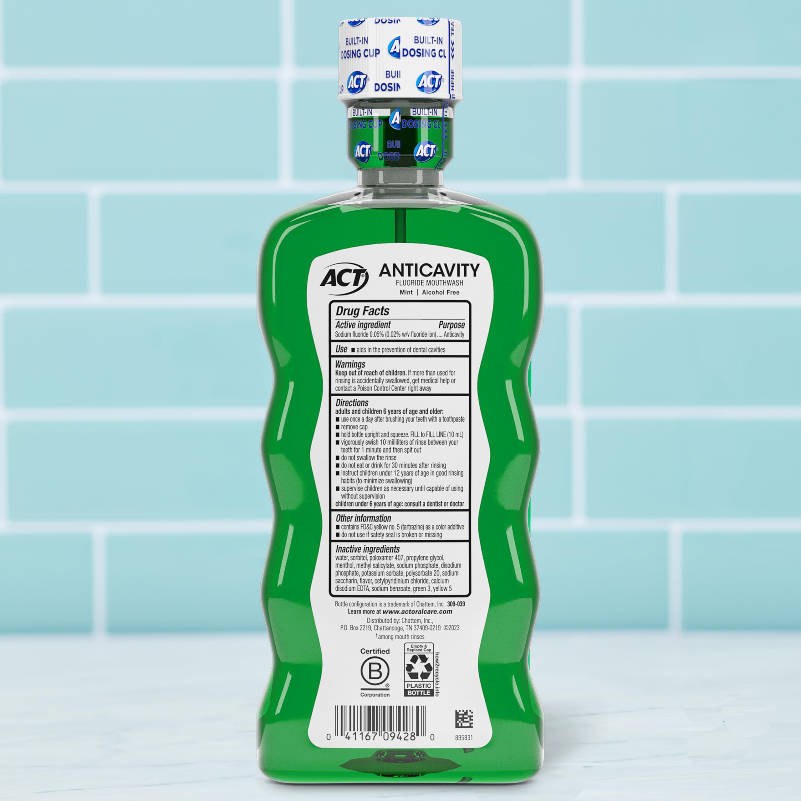 ACT Anticavity Mint Mouthwash dosing cup close-up for easy measuring