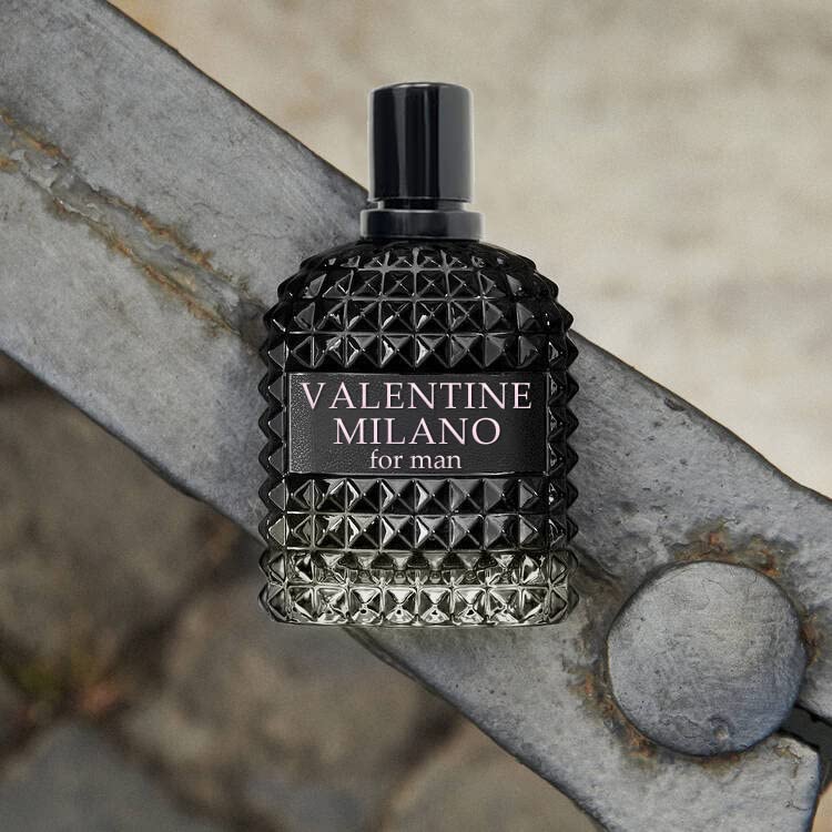 AFLUXE Valentine Milano spray action—easy to apply with long lasting scent