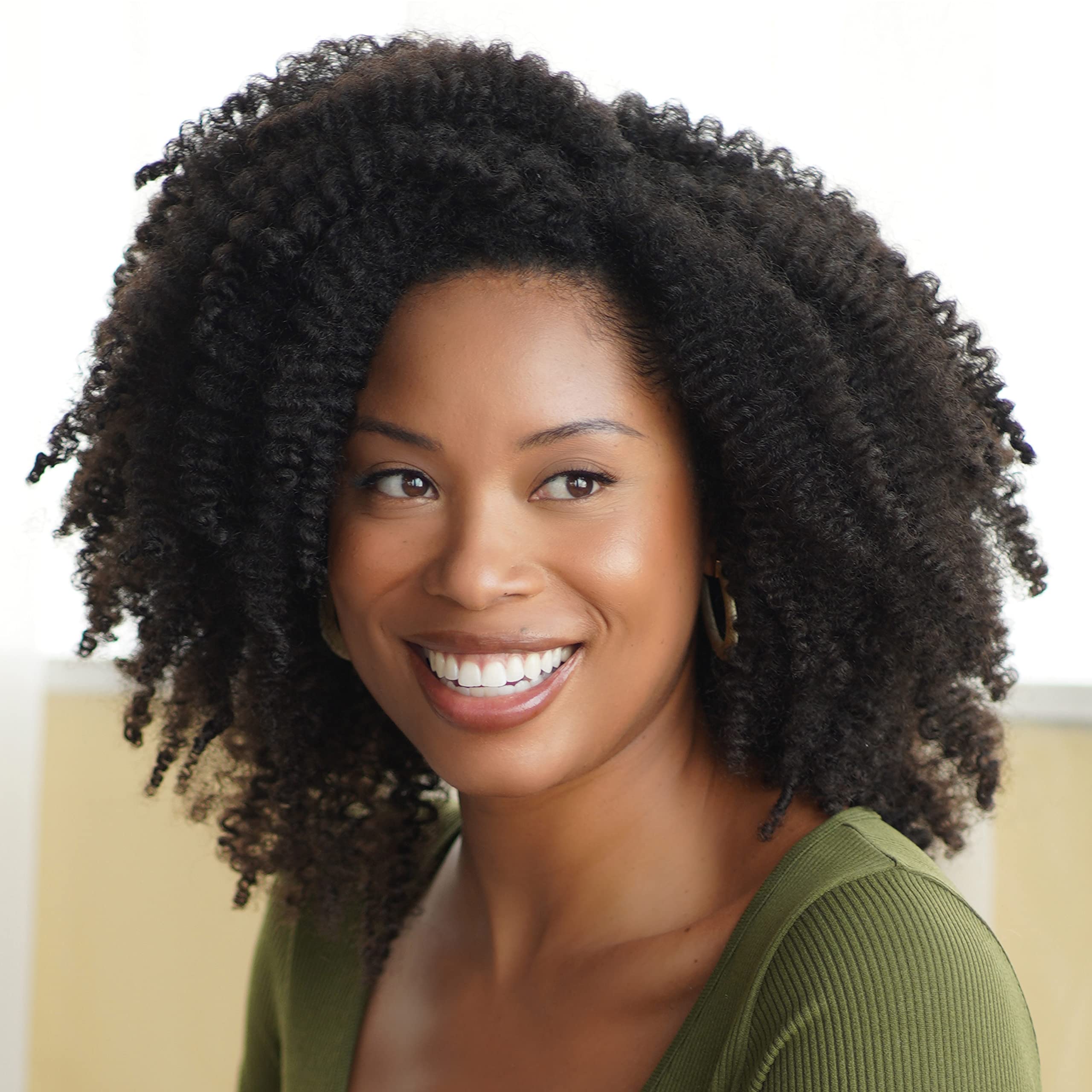 Label shows paraben-free and sulfate-free ingredients on African Pride Moisture Miracle.