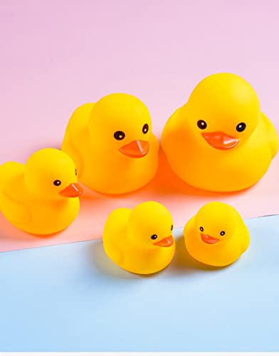AHUA baby bath toy set – great grip for tiny hands during family bath time.