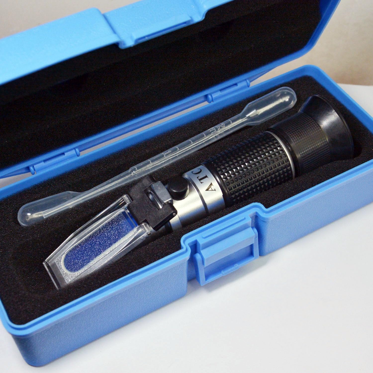 aichose honey refractometer package contents ready for field use