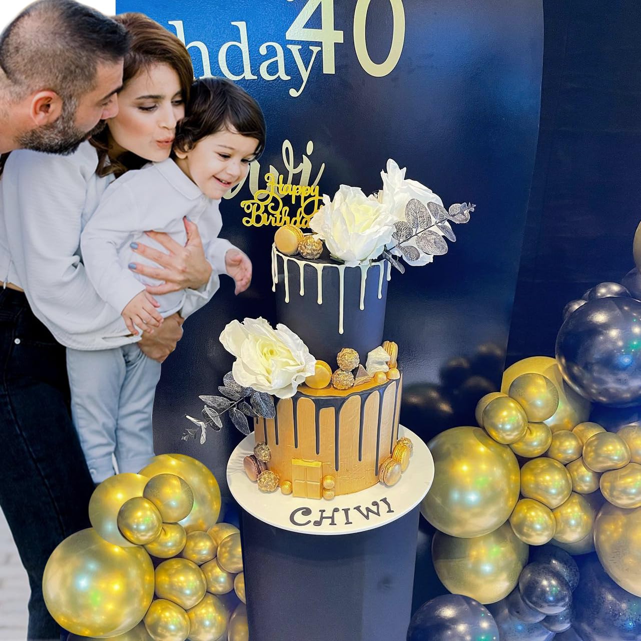AIOZX gold latex balloons for vibrant party backgrounds