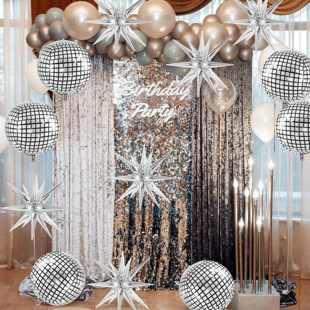 AIQINHU 22-inch star balloons in silver add festive sparkle.