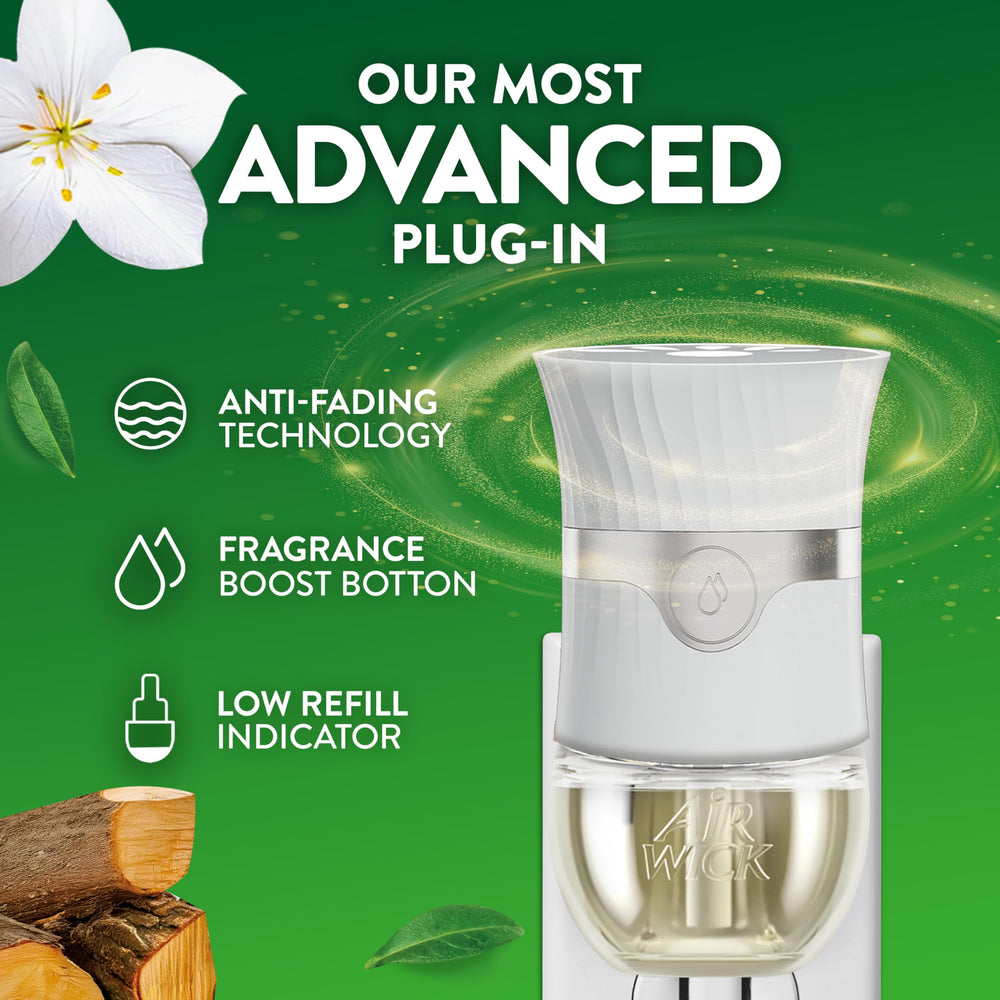 Oil application close-up illustrating the aroma's texture and depth.