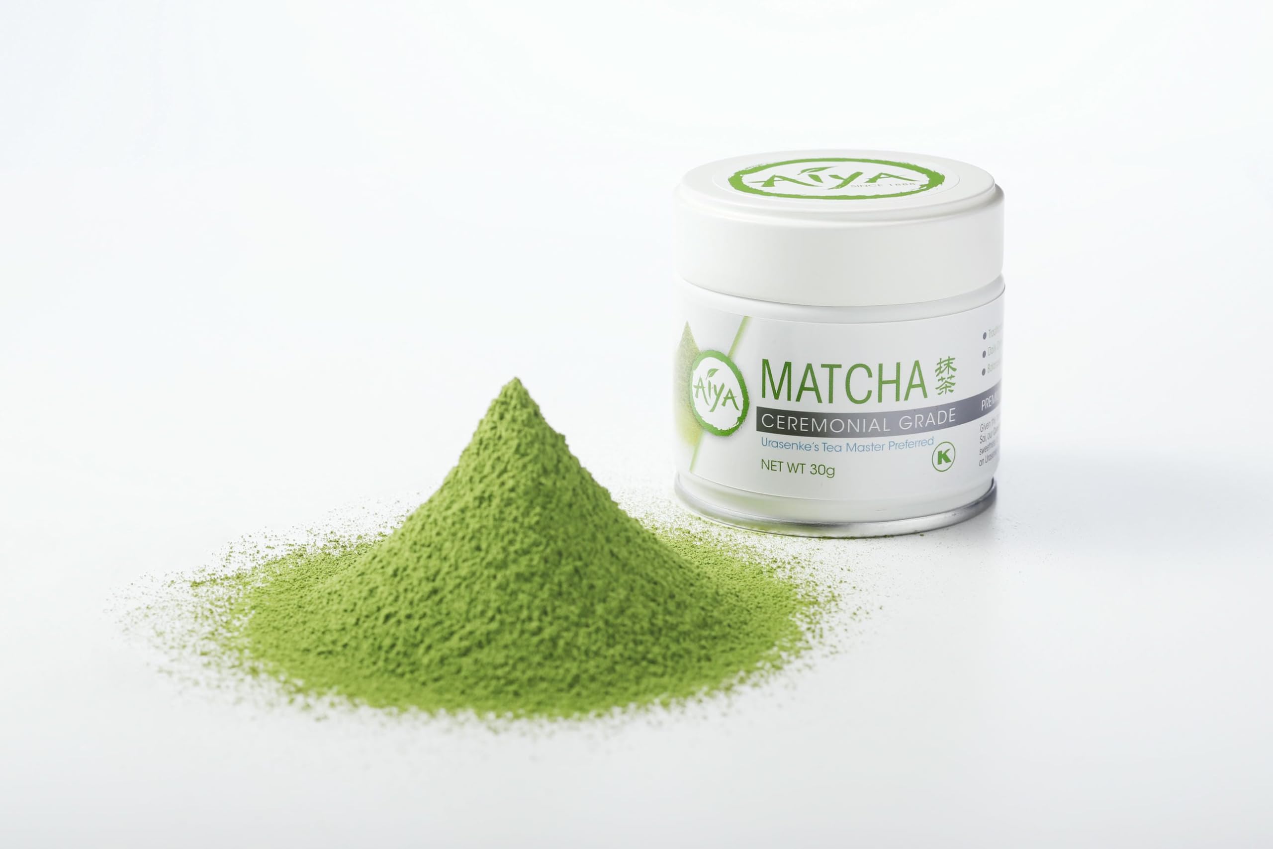AIYA matcha powder closeup showing vibrant jade-green color for whisking