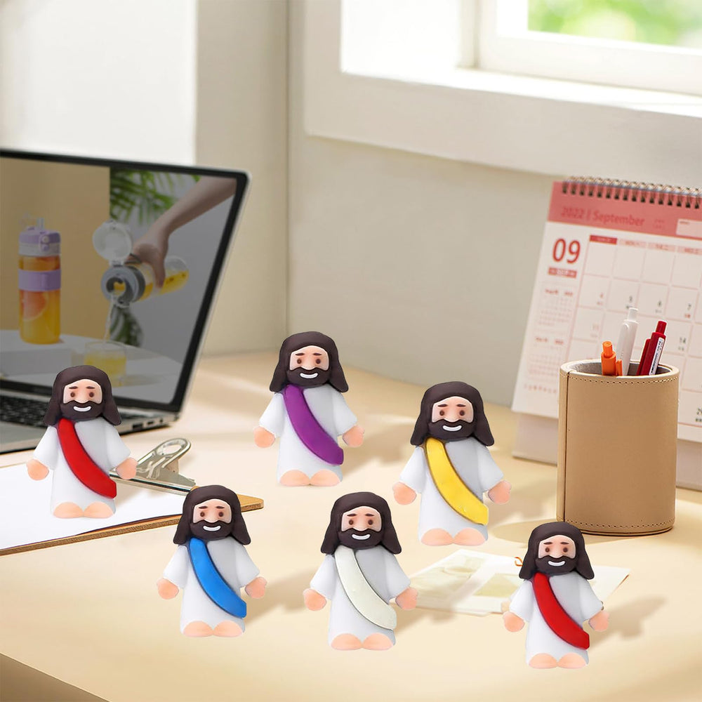 AKFAHOIF Jesus figures table decor showing thumb-sized charm for kids playtime