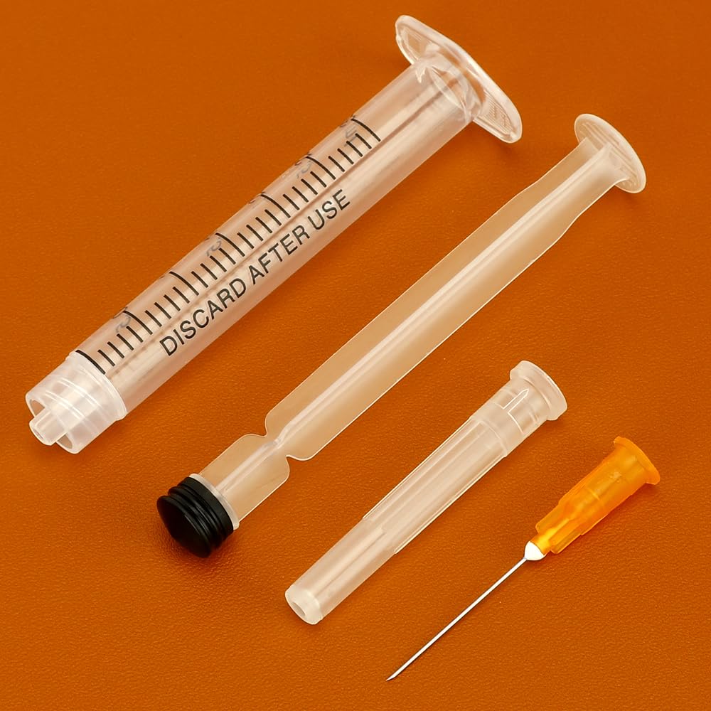 AKRAF Luer lock tip ensures stable needle connection.