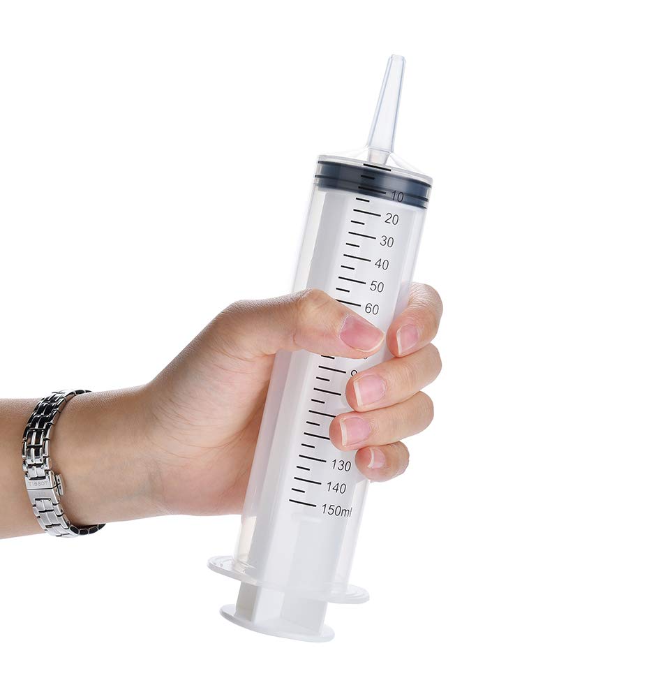 AKRAF syringe designed for epoxy resin and oil applications with smooth plunger action.