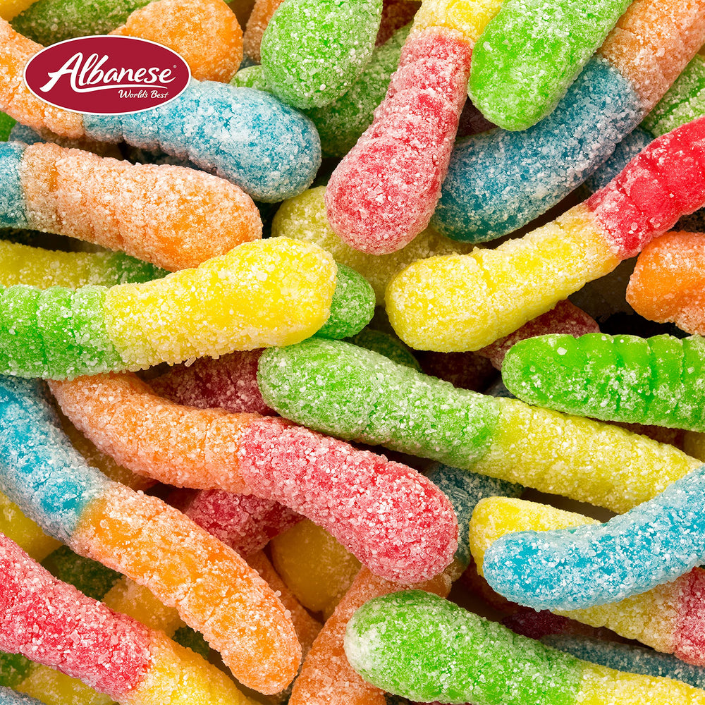 Albanese World's Best 4.5lb bag invites sharing at parties and gatherings.