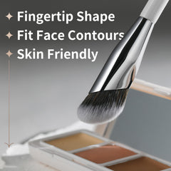 ALBEAUT Small foundation brush for nose contour and hard-to-reach areas.