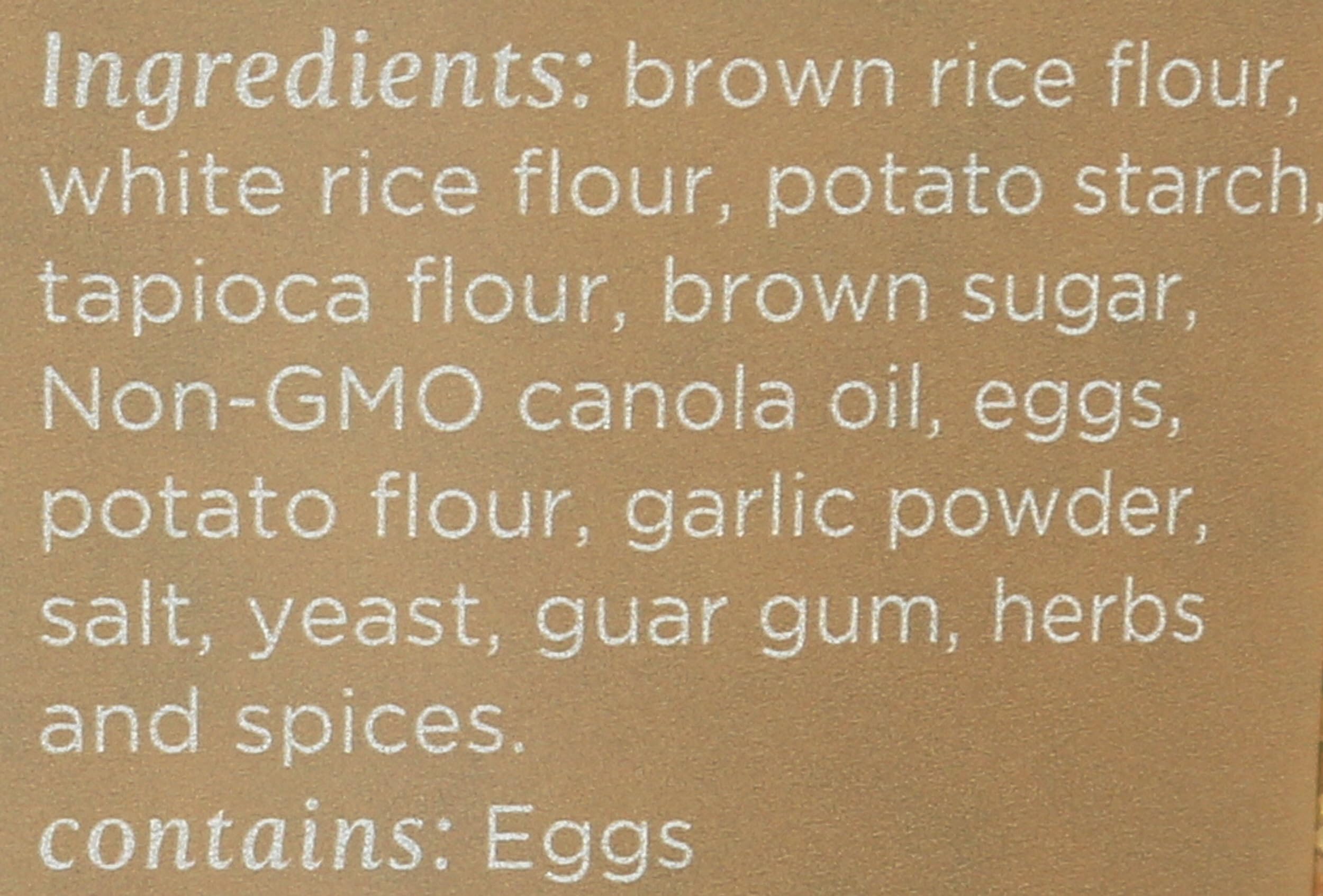 ALEIAS BEST. TASTE. EVER non GMO seal closeup on bread crumbs