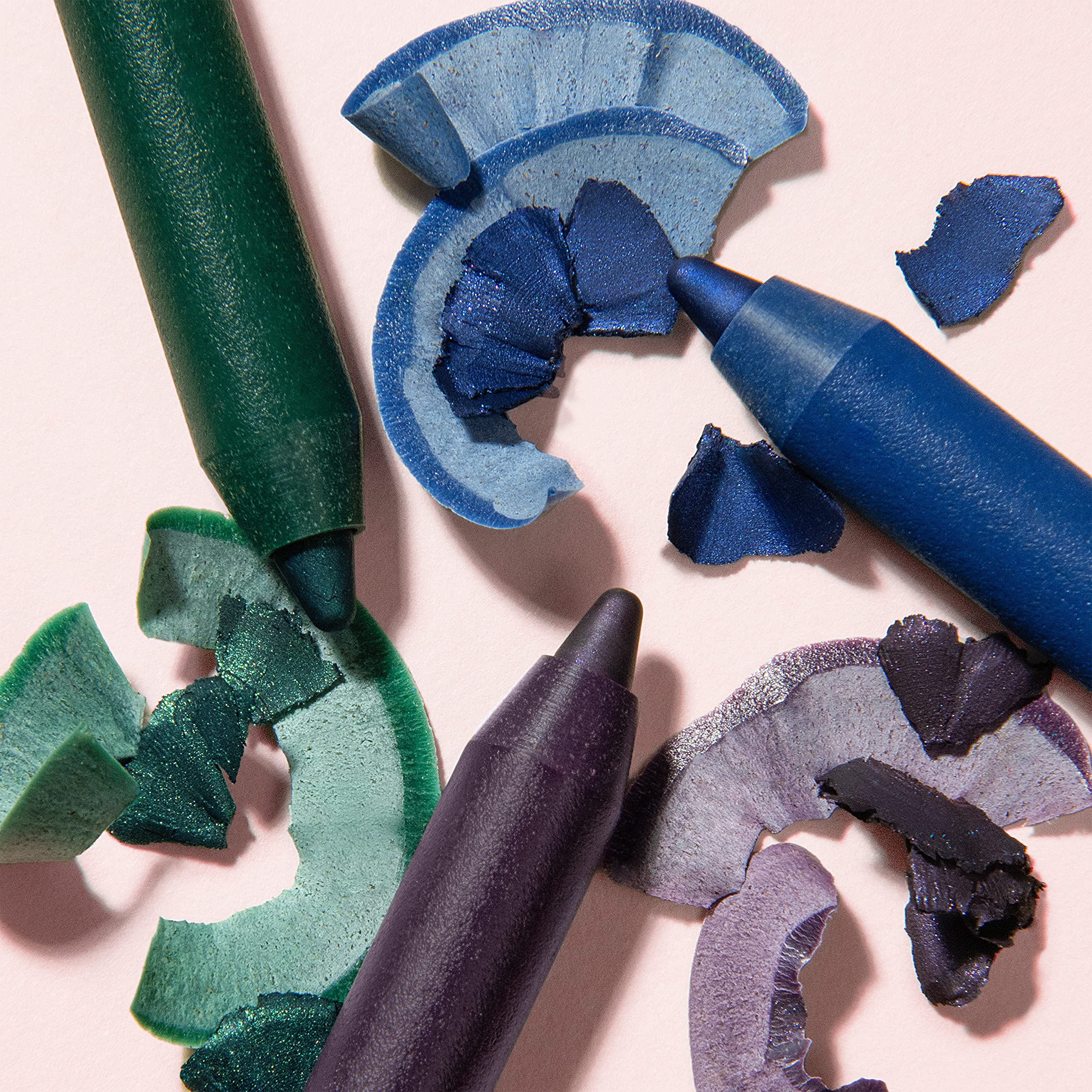Almay Gel Eyeliner 85 recycled-barrel packaging highlights sustainability