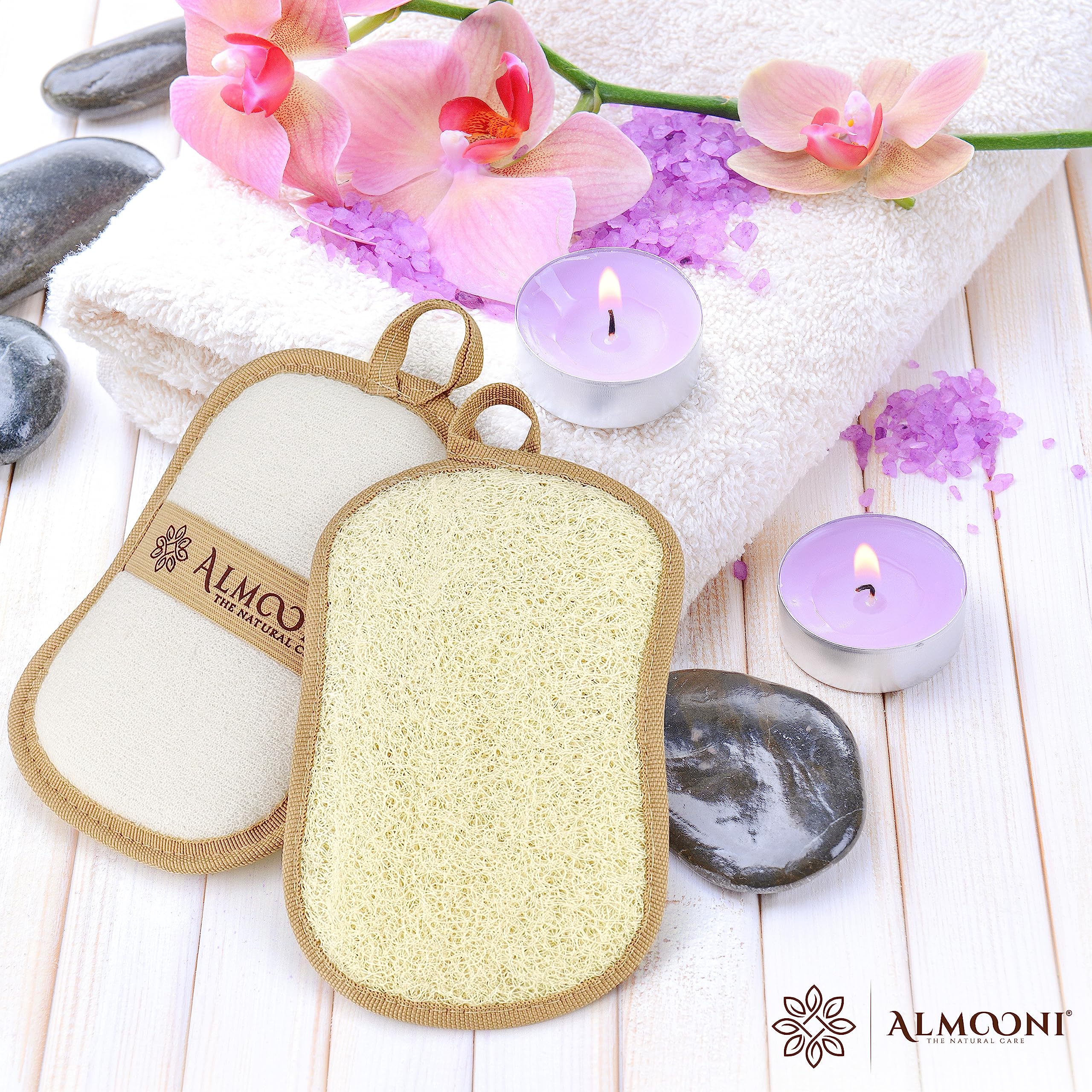 ALMOONI bow-tie loofah pad close-up highlighting flexible design