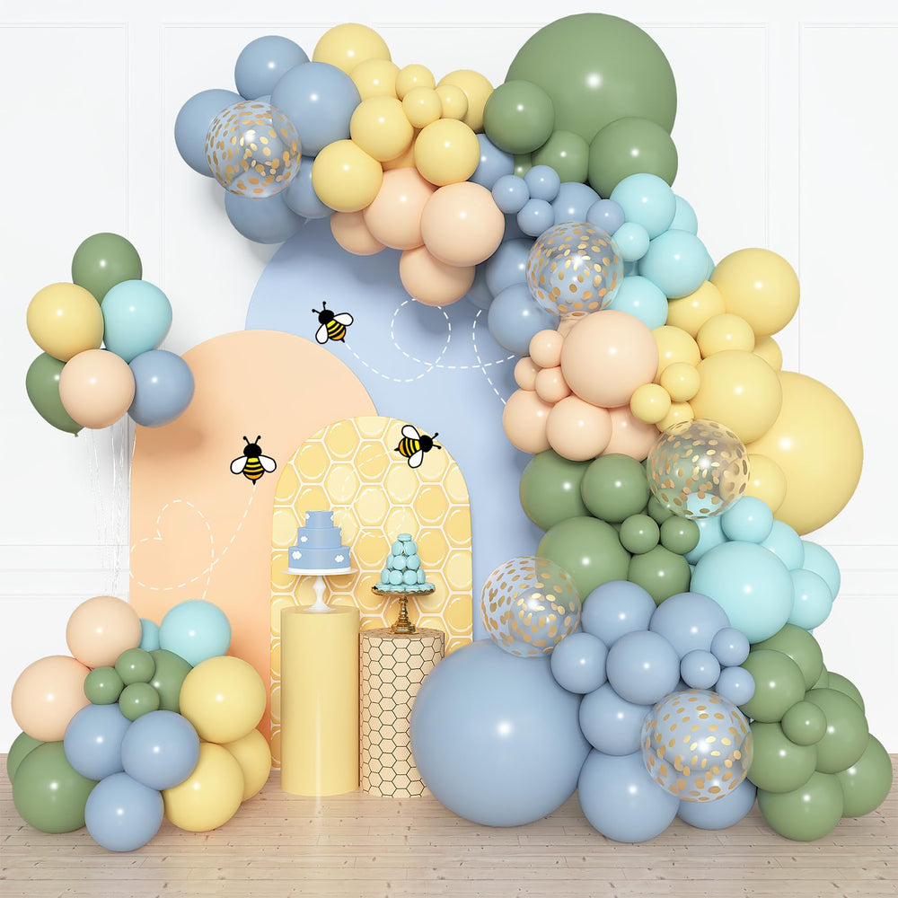 Amandir 18-inch arch kit creates a dramatic backdrop for celebrations