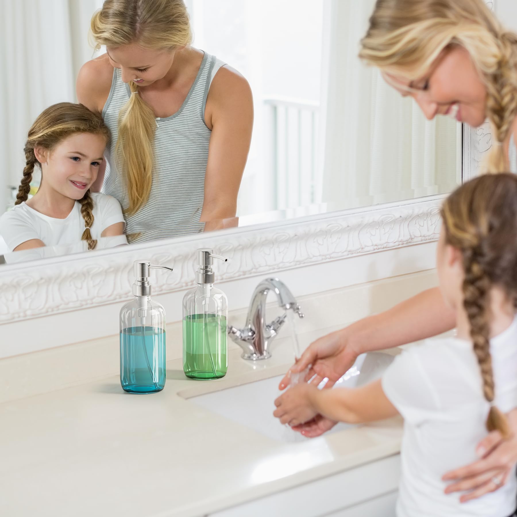 AmazerBath two-pack with drip-free pumping in action