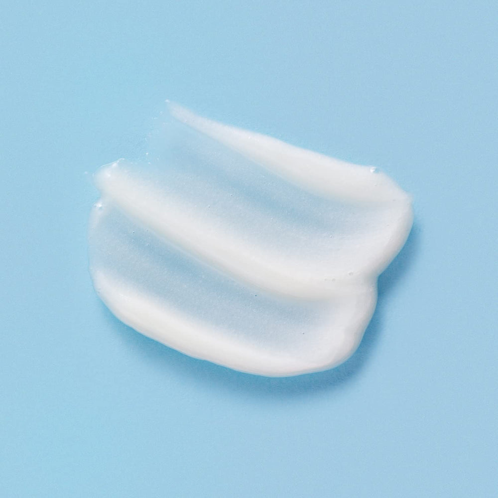 Ingredients panel of Amazon Basics cleanser showing fragrance-free, gentle formula.