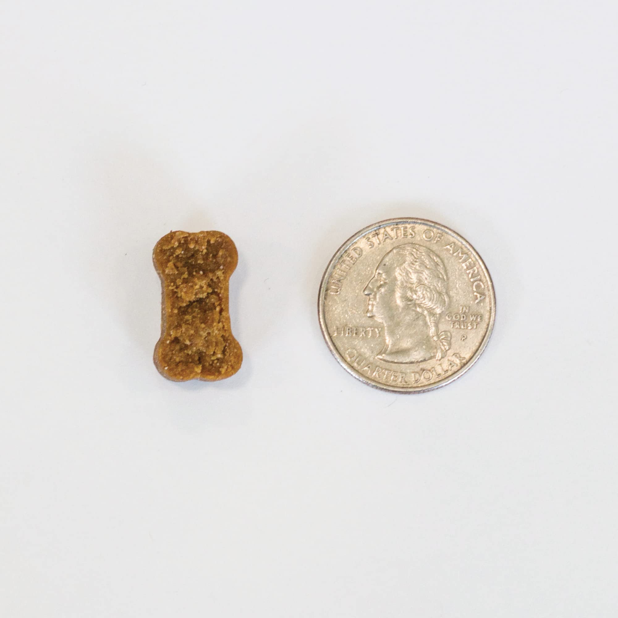 Vet-reviewed label on Amazon Basics hip and joint chews.