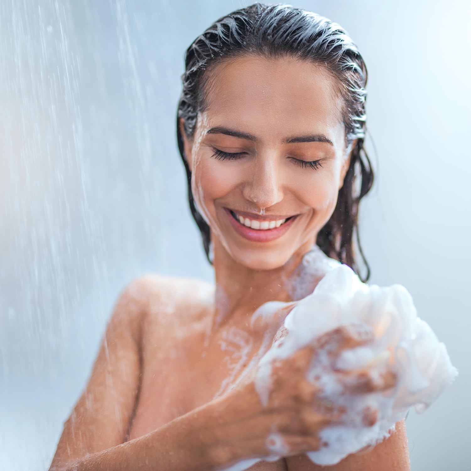 Amazon Basics easy-to-use bottle for quick, everyday lather