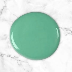 Amazon Basics Moisturizing Dandruff Shampoo foam lather close-up for rich cleansing.