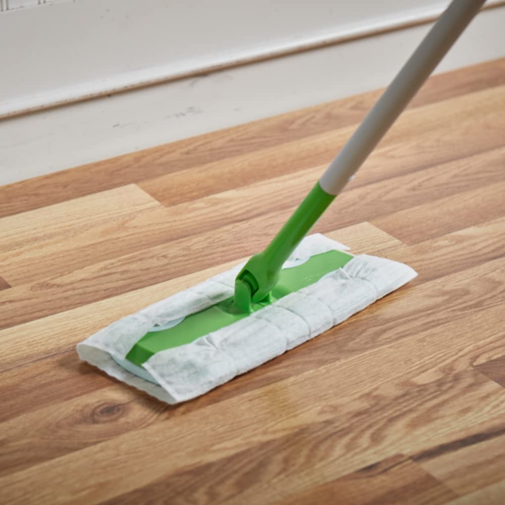 Amazon Basics cloths safe on all floor types during dry cleaning.