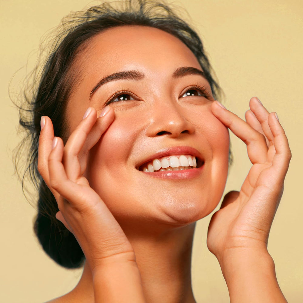 Amazon Basics serum drops on clean skin for easy daily hydration