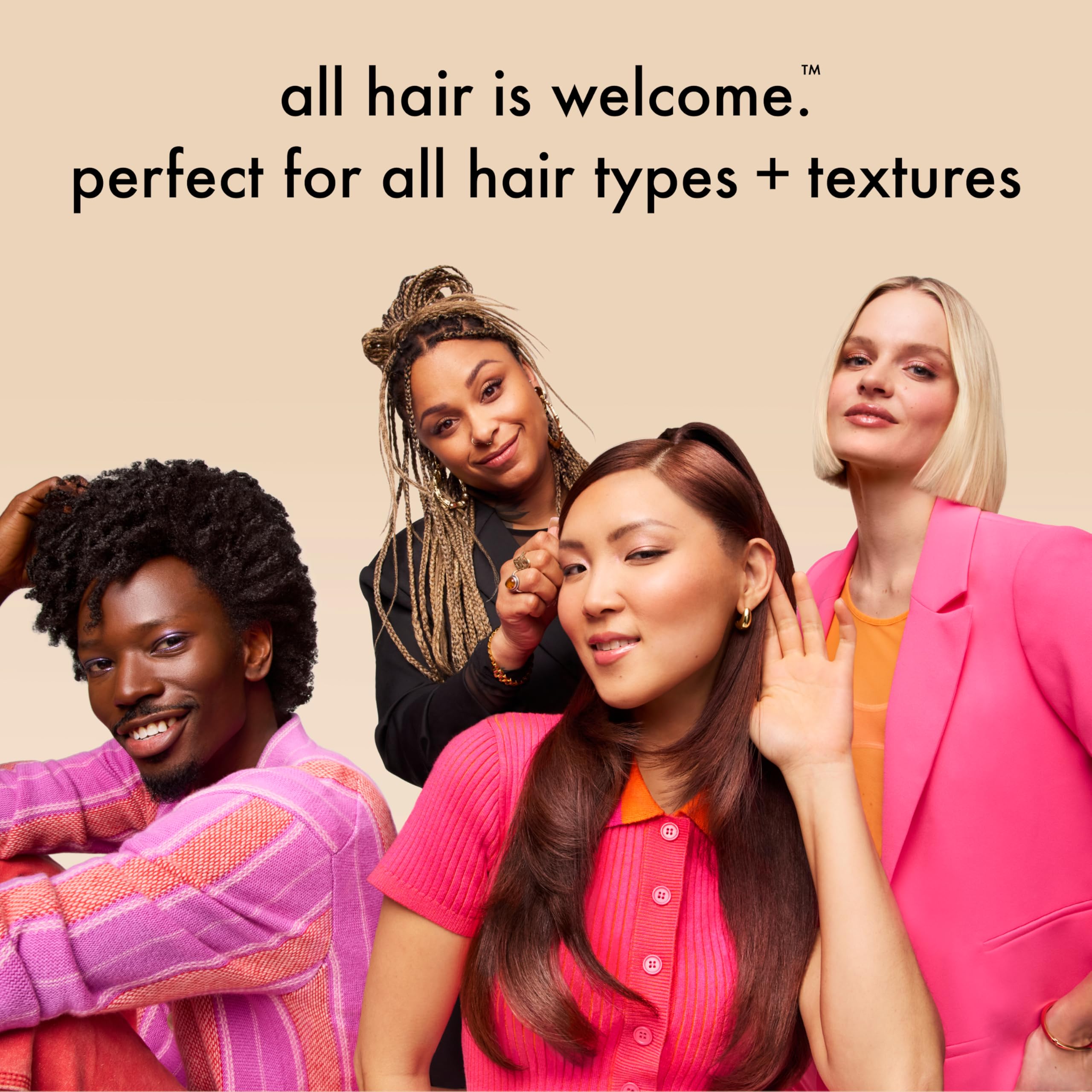 Amika Perk Up Dry Shampoo easy application without visible residue