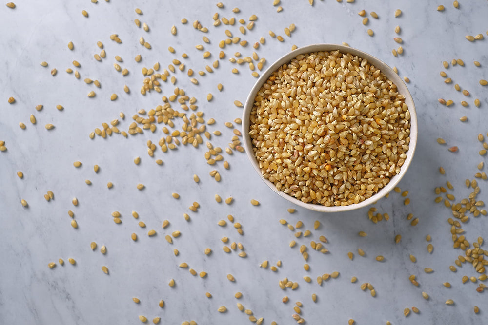Amish Country Popcorn nut-free image communicates allergy-friendly snack.