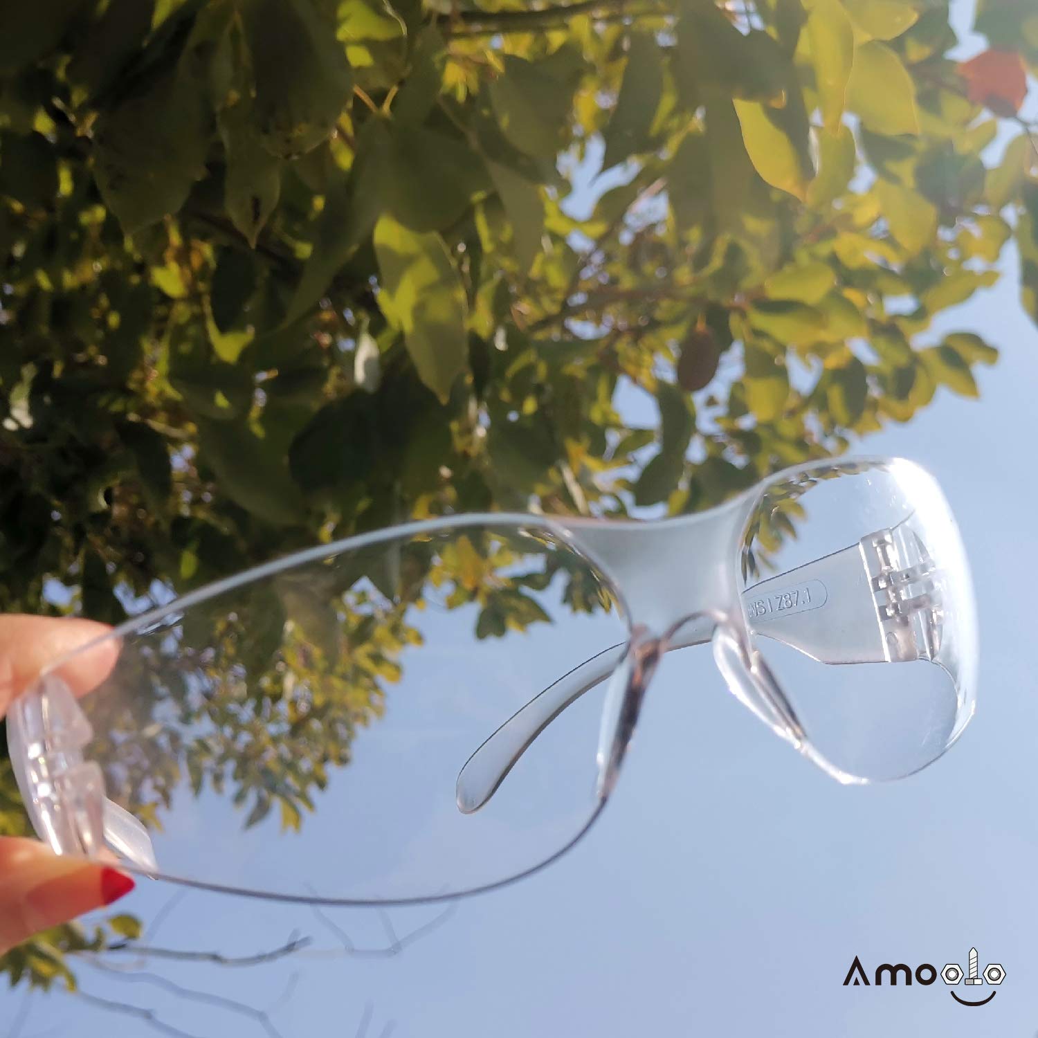 Amoolo Anti-scratch coated lenses stay clear in DIY projects