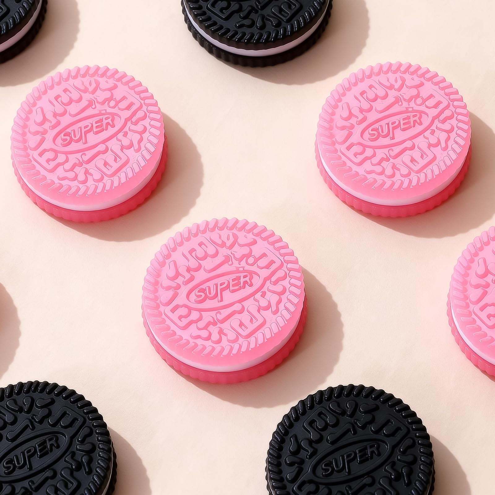 ANAOTA Taba Squishy two-piece set offers versatile stress-relief options