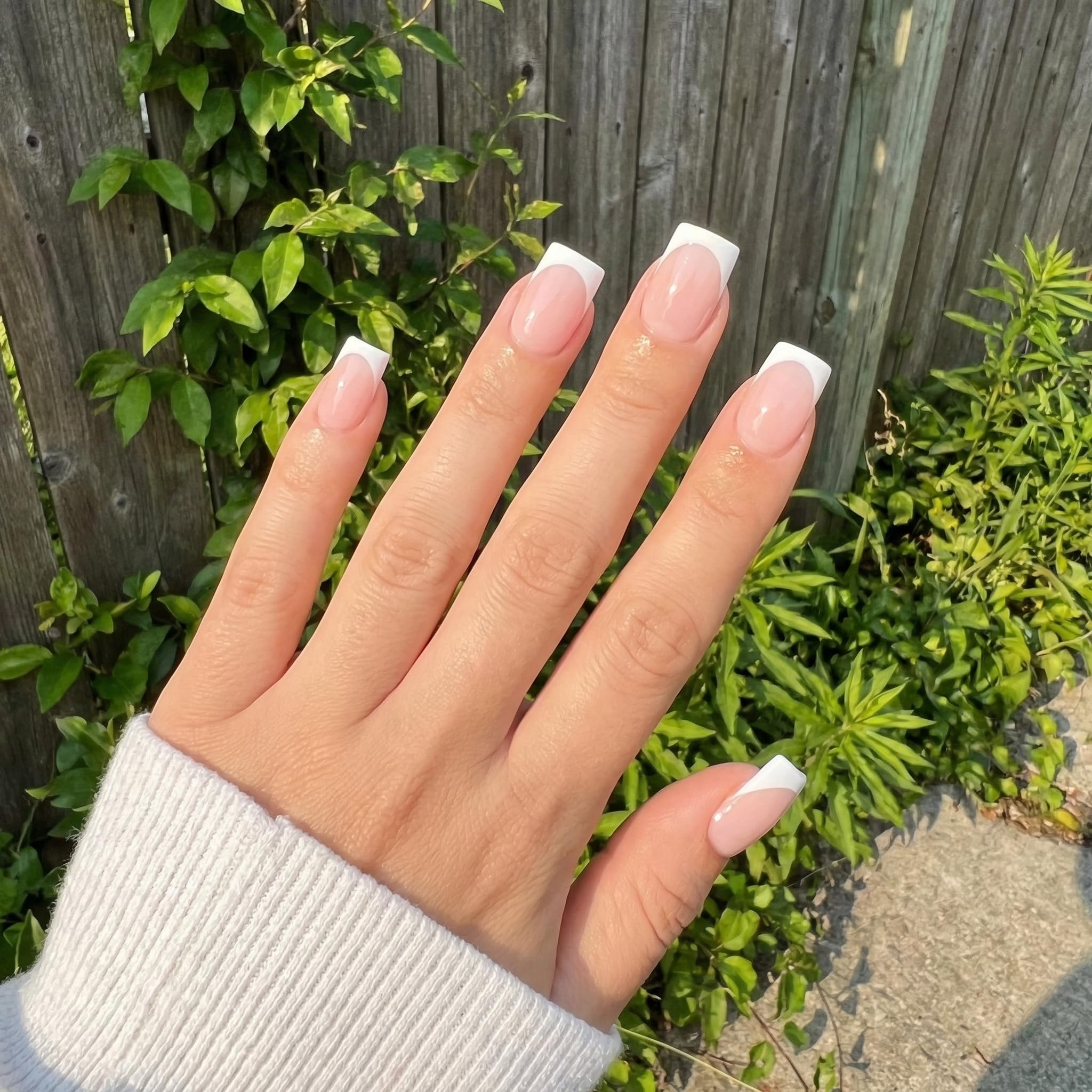 Anyos soft gel press-on nails bent to fit all nail shapes with comfort.