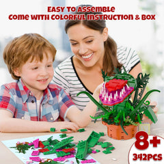 aphpaio Audrey II decorative display on a shelf with retro horror vibe