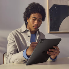 Apple iPad Pro 13-inch M5 Ultra Retina XDR display delivers vivid colors.