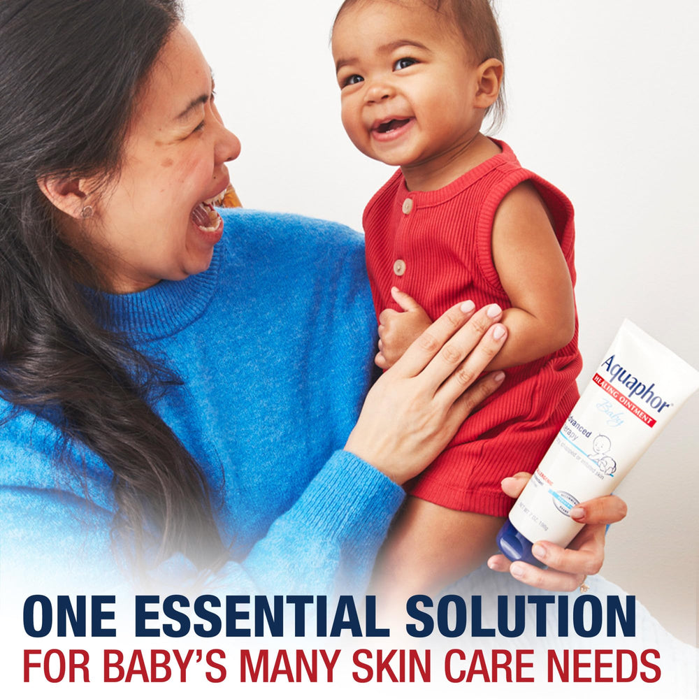 Aquaphor Baby tear-free wash close-up demonstrates mild lather