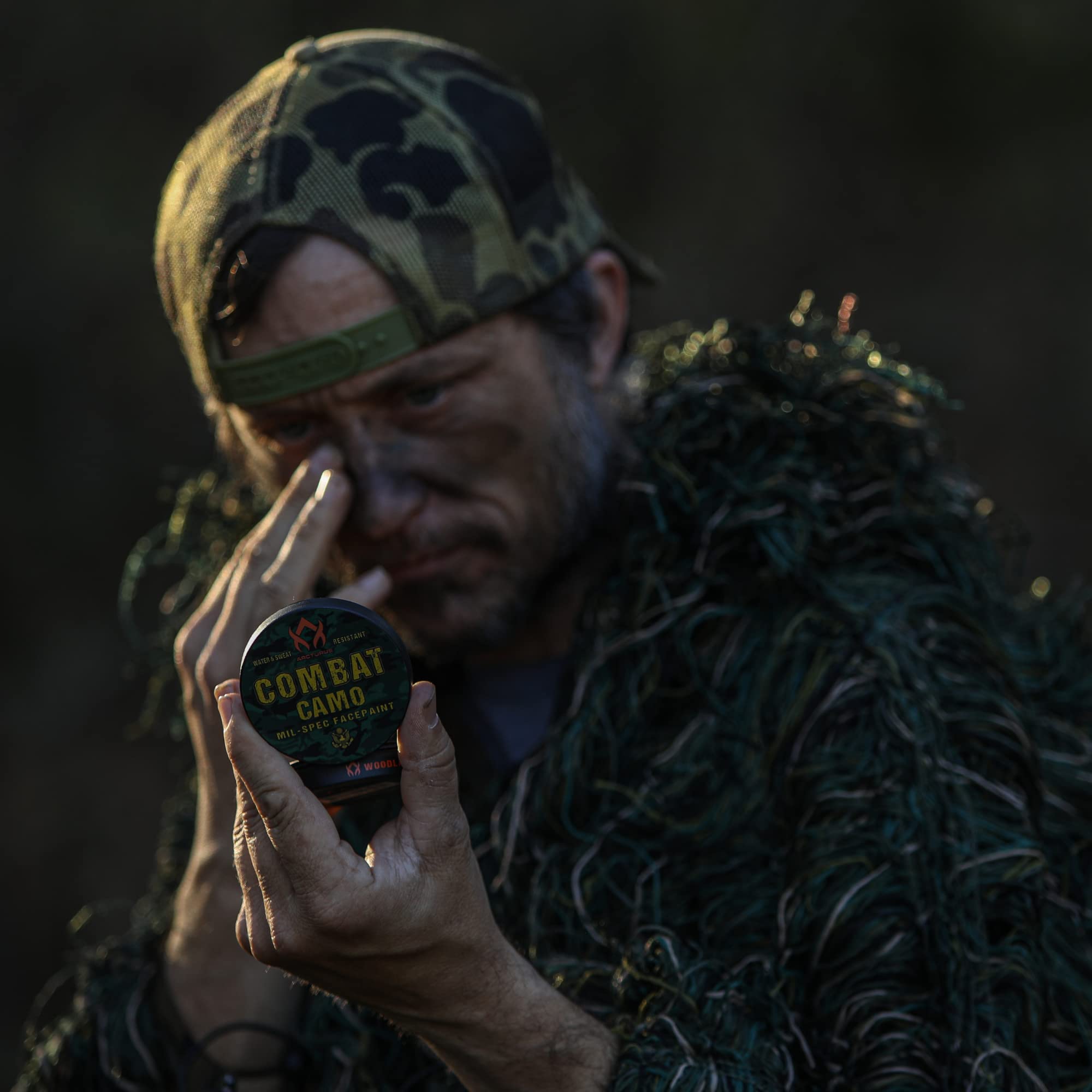 Arcturus compact metal can for pocket-ready camouflage