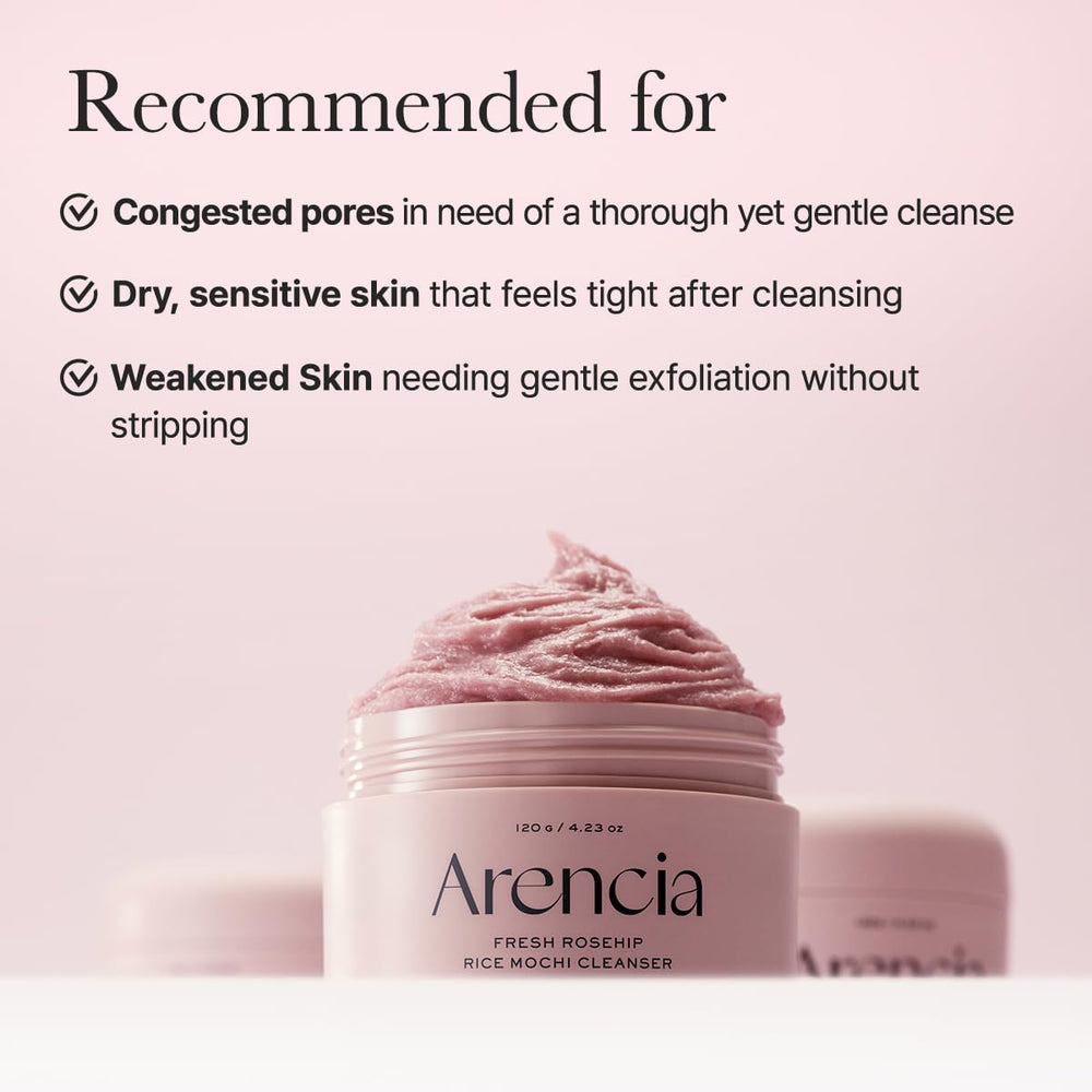 ARENCIA Rosehip Brightening Rice Mochi creamy texture swatch on palm.