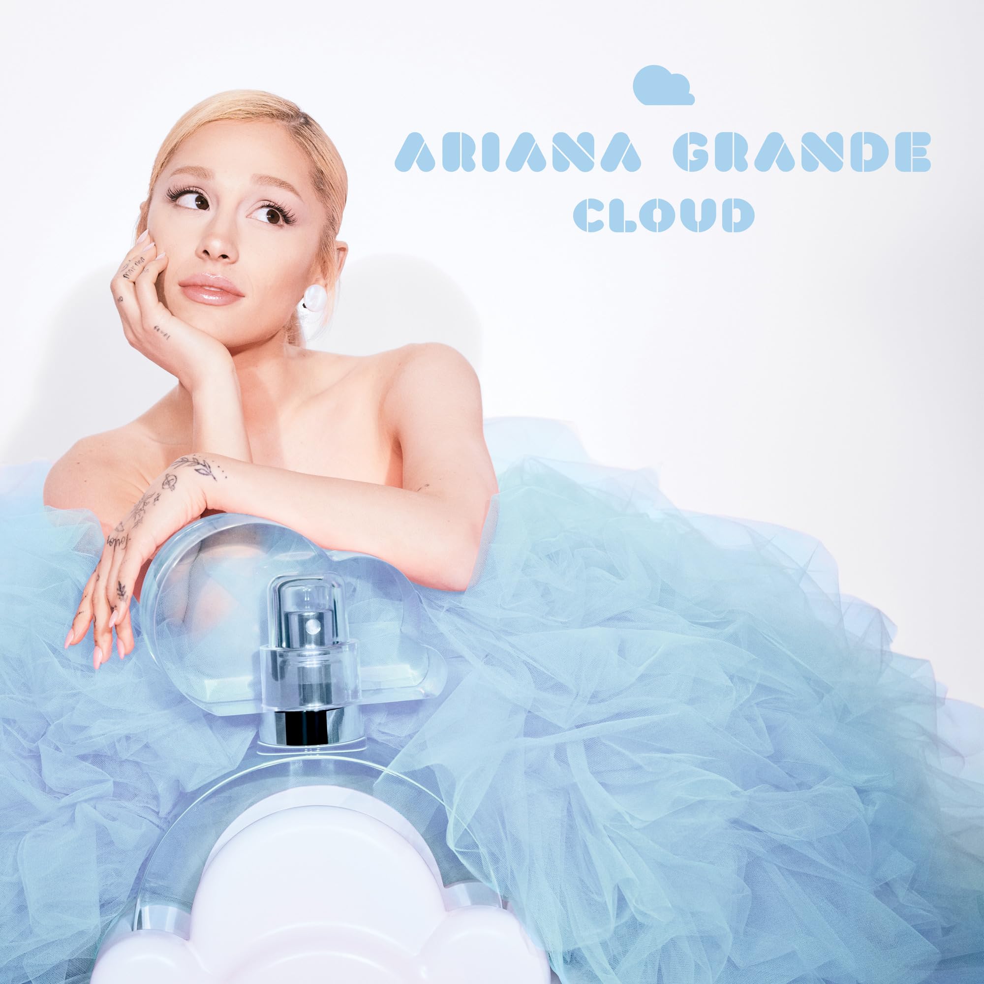Ariana Grande Cloud fragrance notes highlight lavender, pear, and vanilla cream for a cozy mood