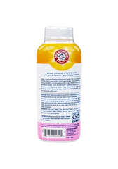 Dusting coat with Arm & Hammer for Pets powder for odor neutralization