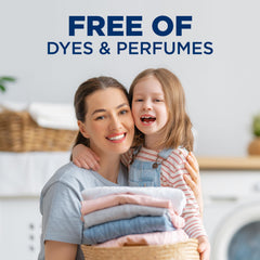 Arm & Hammer Sensitive Skin Free & Clear dye-free icon on bottle.
