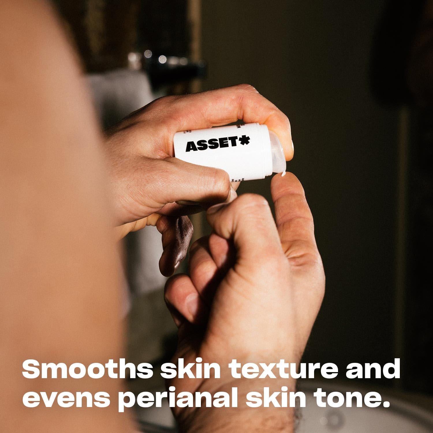 Asset Hole Serum packaging bears dermatologist-approved seal for safe daily use.