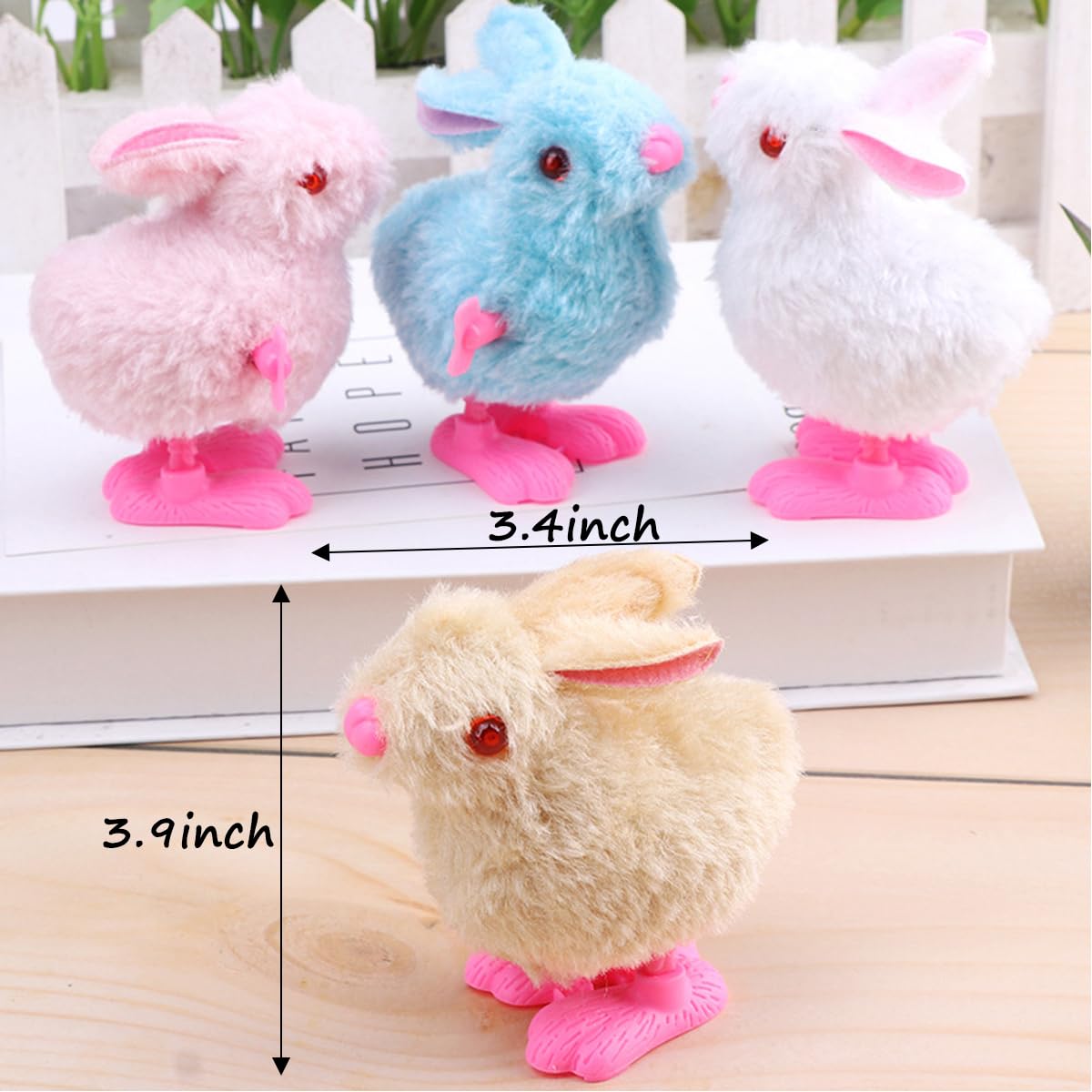 Audaisyly Bunny wind-up toy with plush texture encourages gentle grasp and imaginative play.