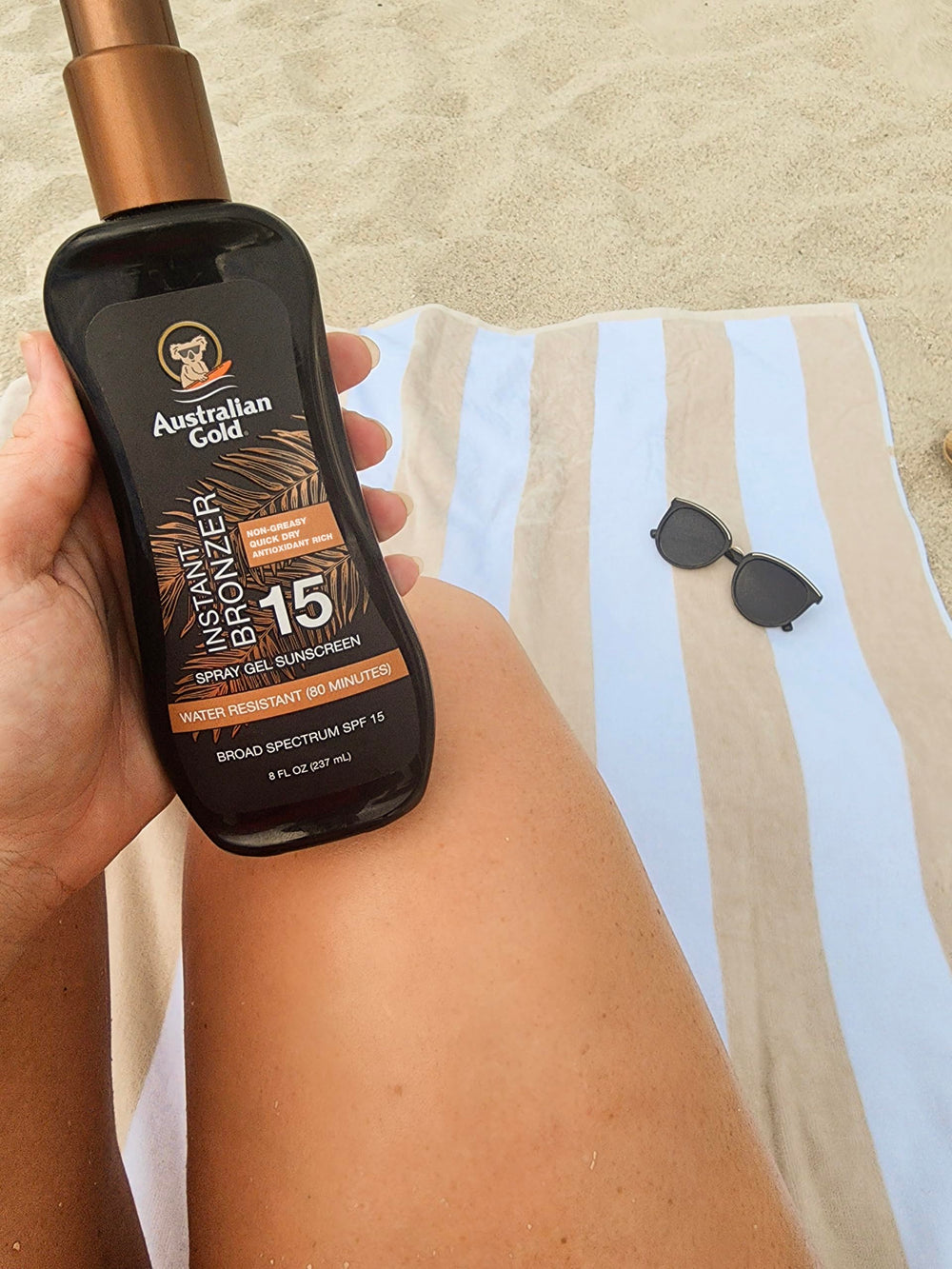 Australian Gold lightweight non greasy formula delivers comfortable coverage that dries quickly.