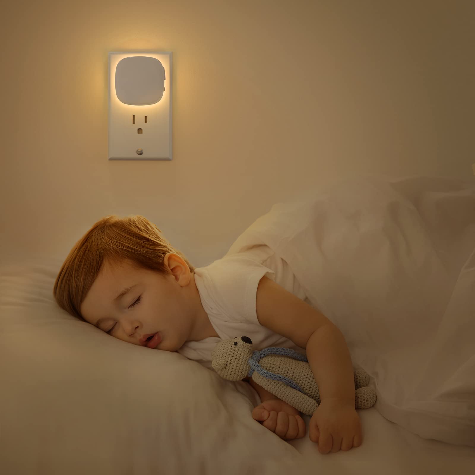 AUVON night light features fire-resistant casing for safe, reliable use.