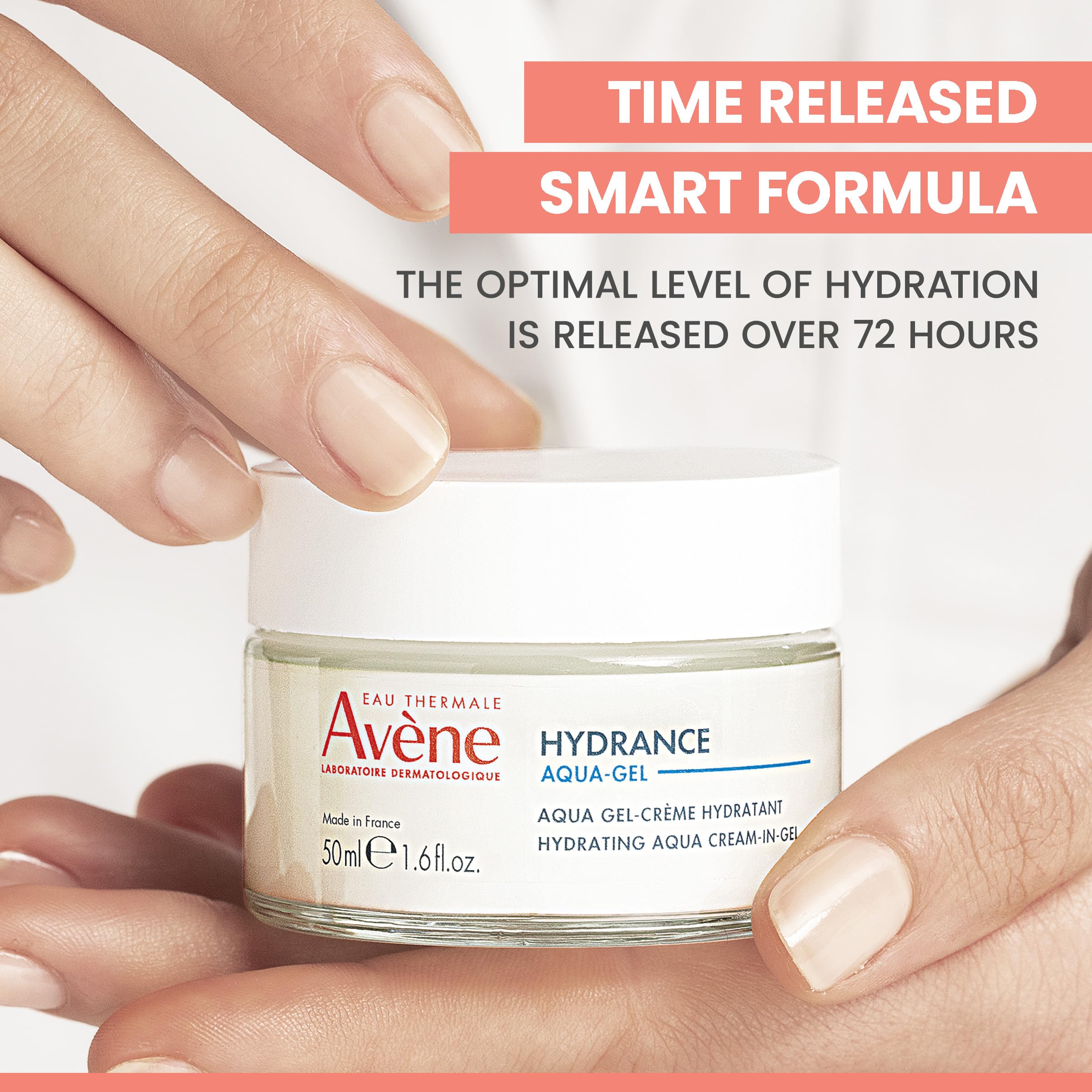 Model applying Avène Hydrance Aqua-Gel on face during morning routine
