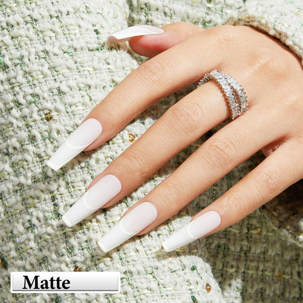 AzureBeauty long-lasting wear with pearl-like shine for days.