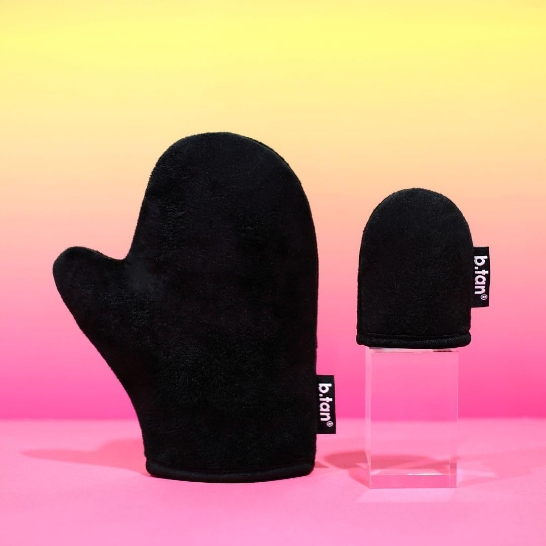 B.TAN mitt protects hands from staining during self tanning