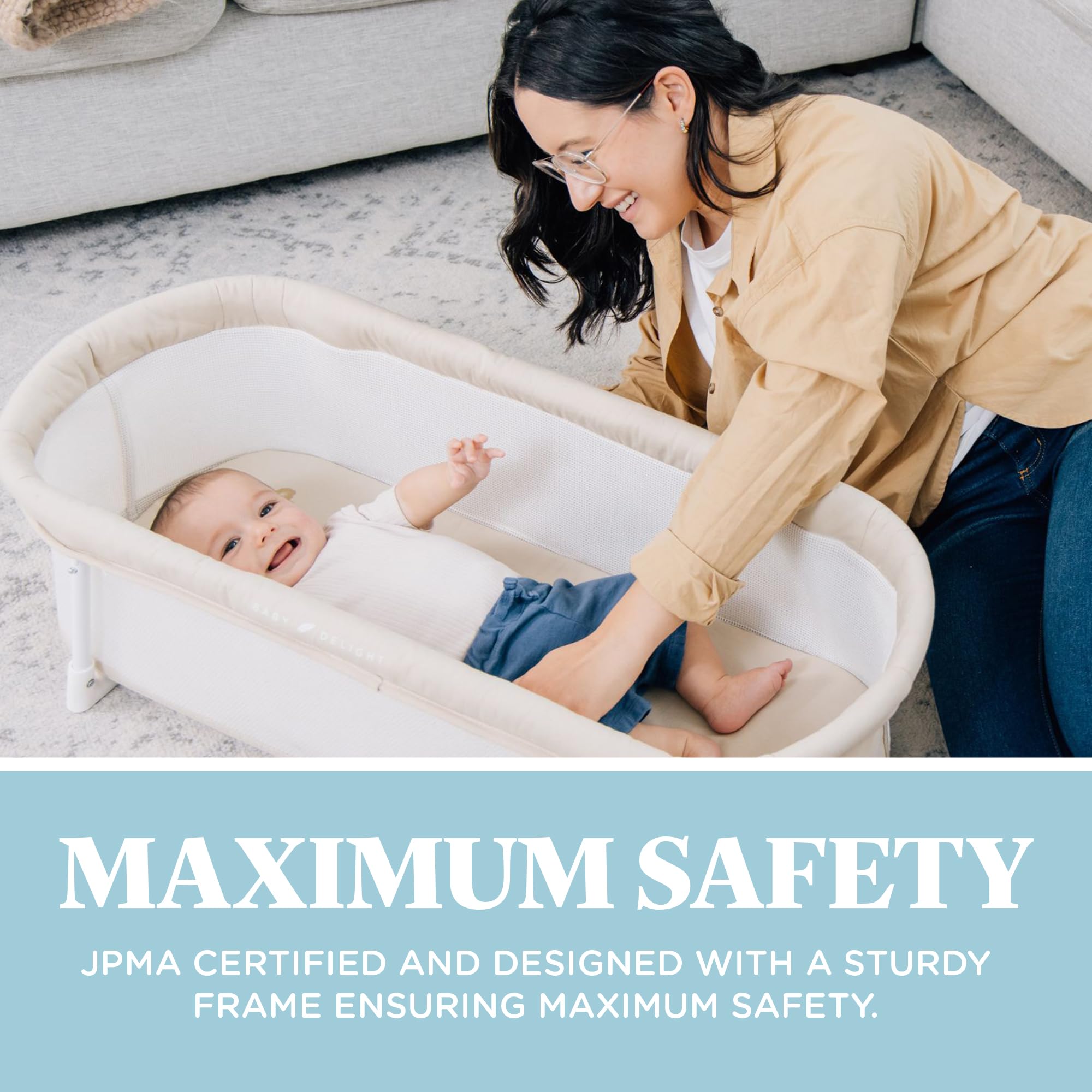 Baby Delight Snuggle Nest Bassinet is lightweight and easy to take on the go.