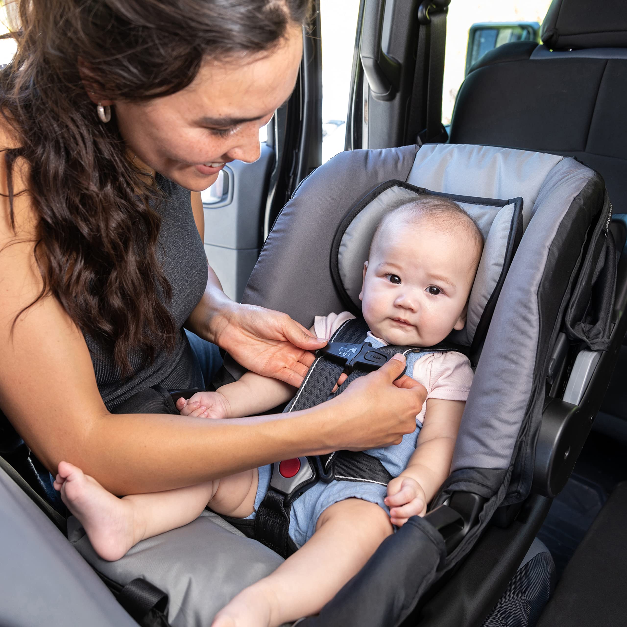 The Baby Trend EZ-Lift Plus on-the-go design supports busy mornings