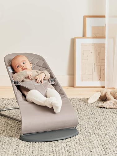 BabyBjörn Bouncer Bliss seat detail highlights soft woven fabric and snug harness
